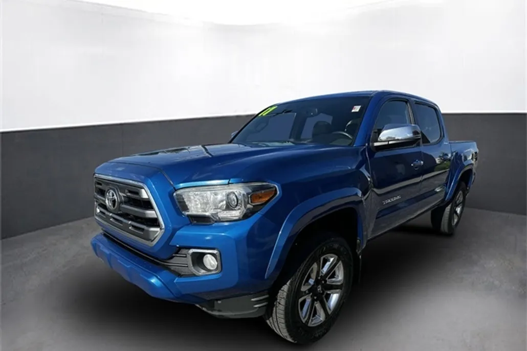 2017 Toyota Tacoma Limited photo 1