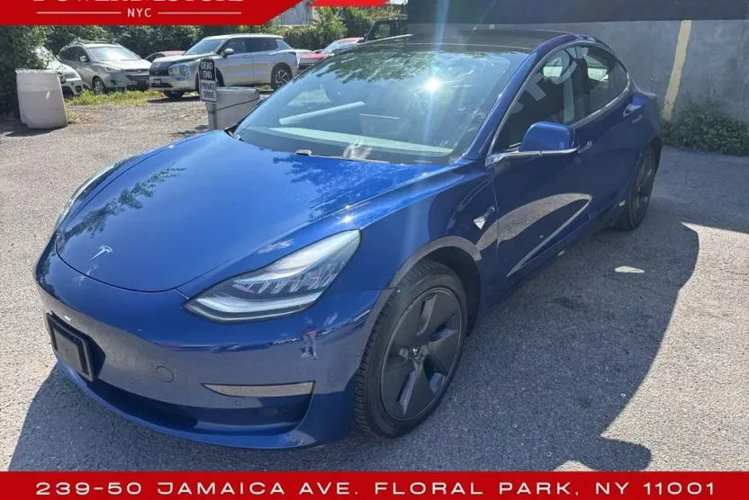 2019 Tesla Model 3 Long Range photo 1