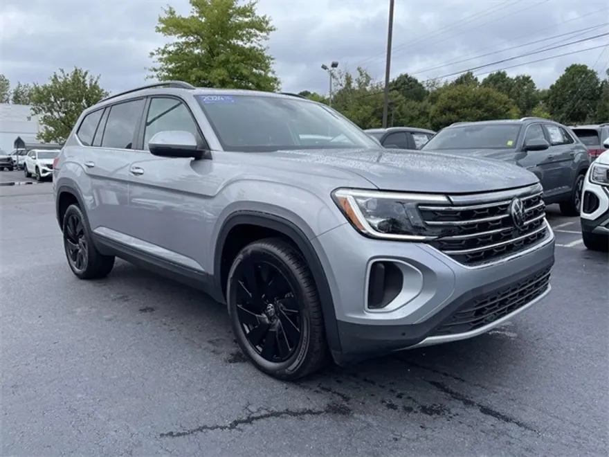 2024 Volkswagen Atlas SE Technology photo 1