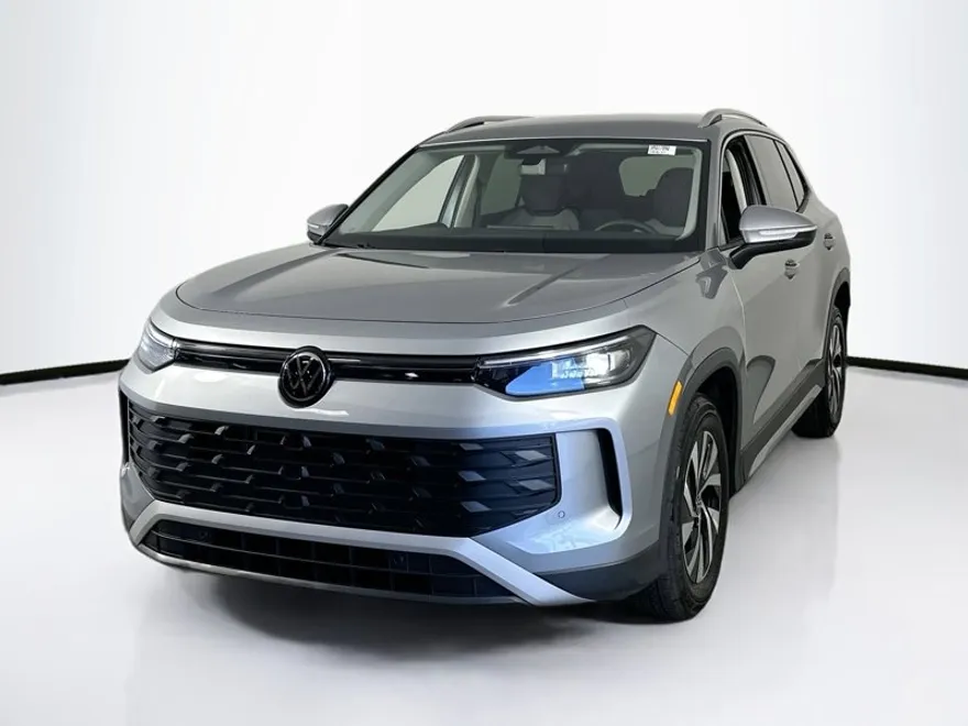 2025 Volkswagen Tiguan S photo 1