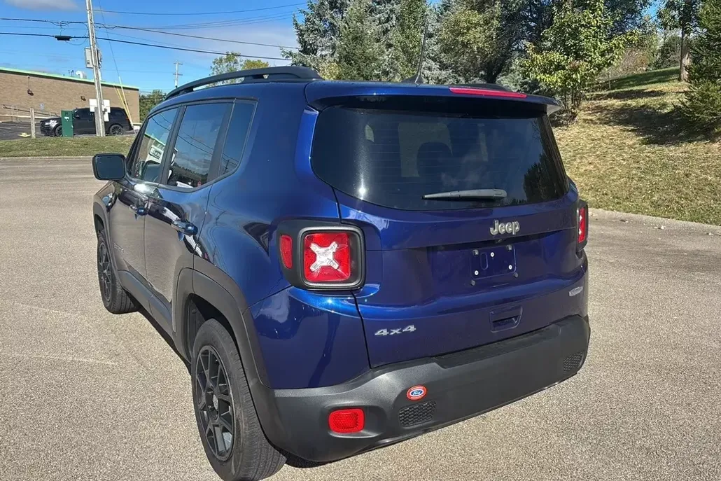 2020 Jeep Renegade Latitude photo 1