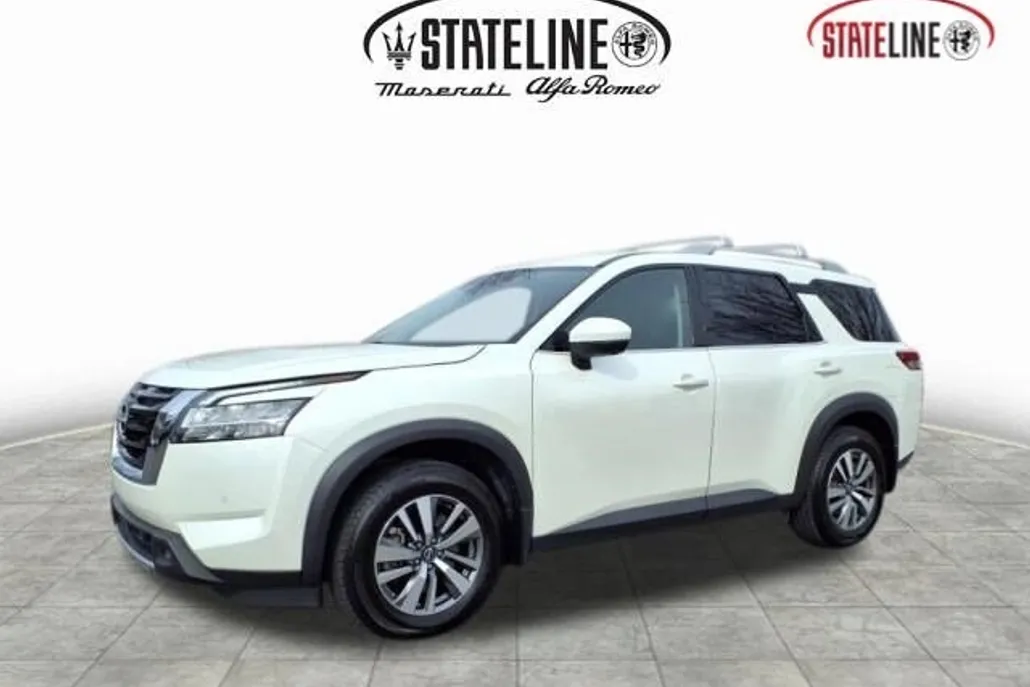 2023 Nissan Pathfinder SL photo 1