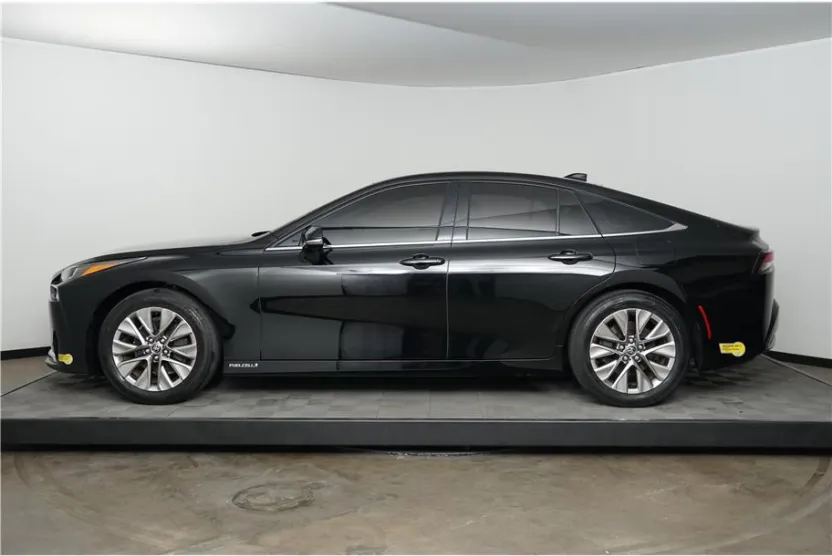 2021 Toyota Mirai XLE photo 1