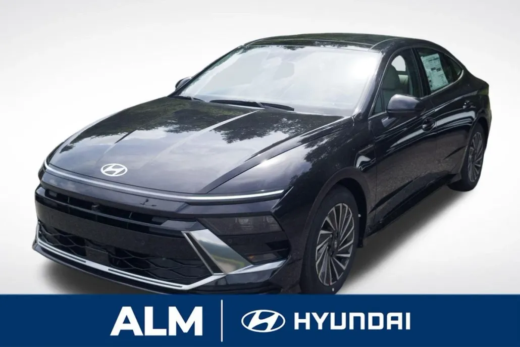 2025 Hyundai Sonata Hybrid Limited photo 1