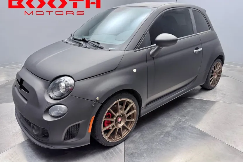 2013 Fiat 500 Abarth photo 1