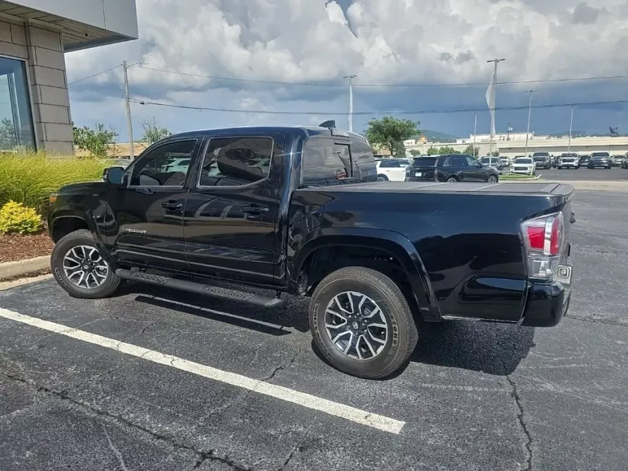 2023 Toyota Tacoma SR5 V6 photo 1