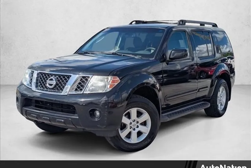 2012 Nissan Pathfinder SV photo 1