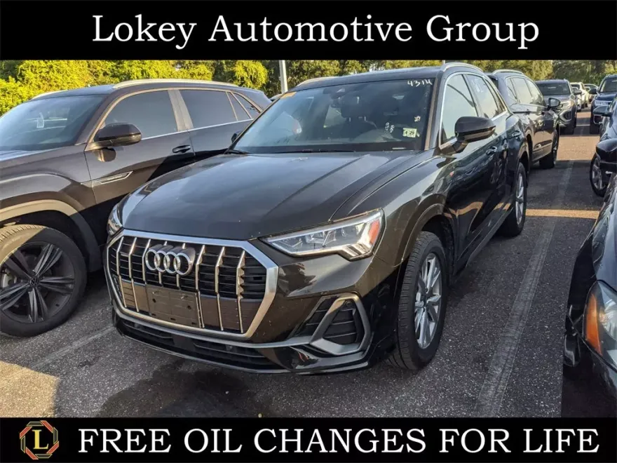 2024 Audi Q3 S line Premium photo 1