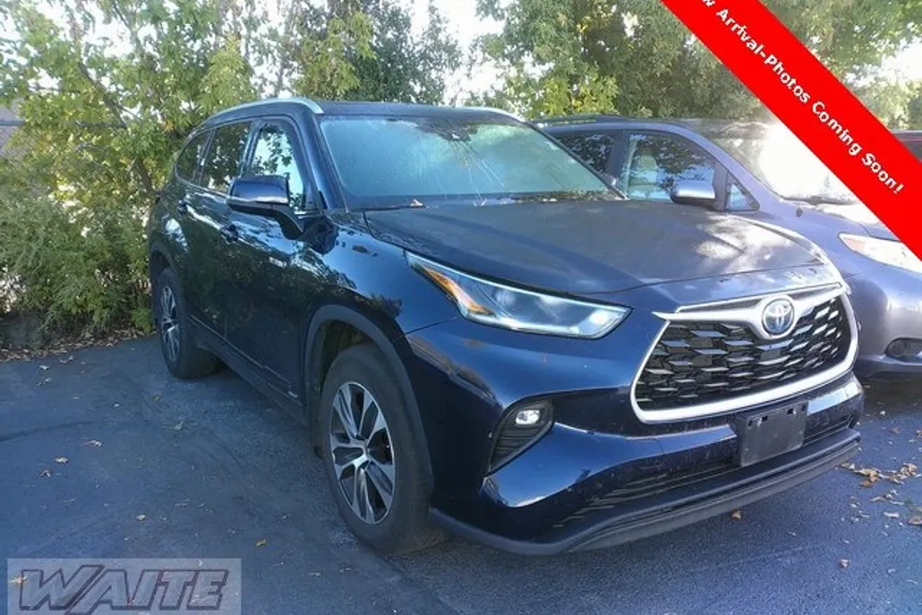 2021 Toyota Highlander Hybrid XLE photo 1