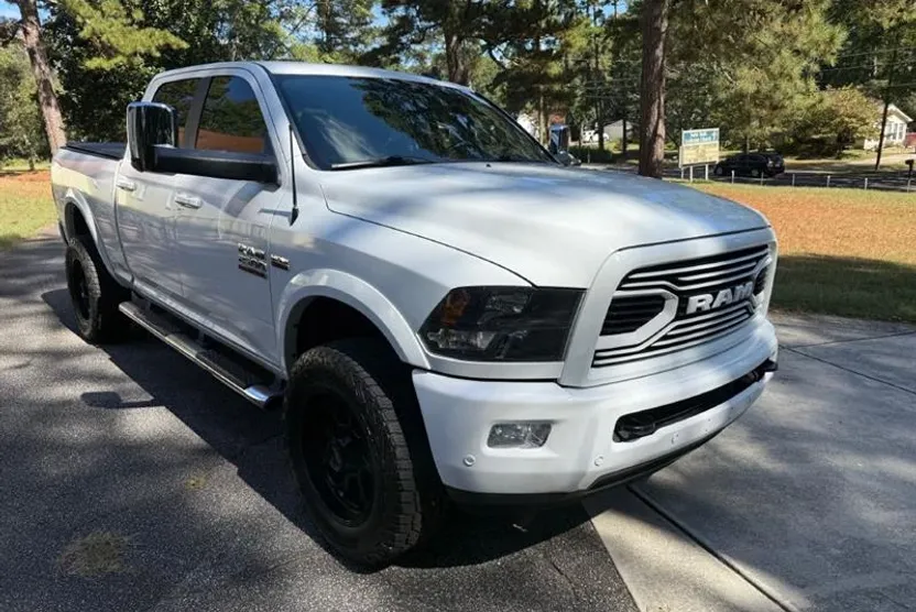 2018 Ram 2500 SLT photo 1