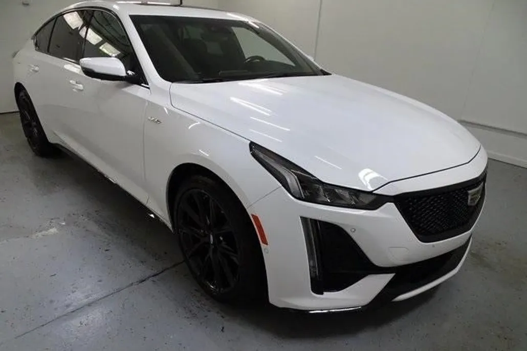 2023 Cadillac CT5 V photo 1