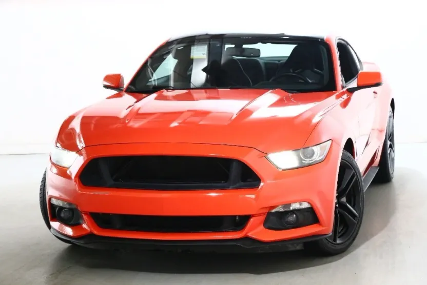 2015 Ford Mustang EcoBoost Premium photo 1