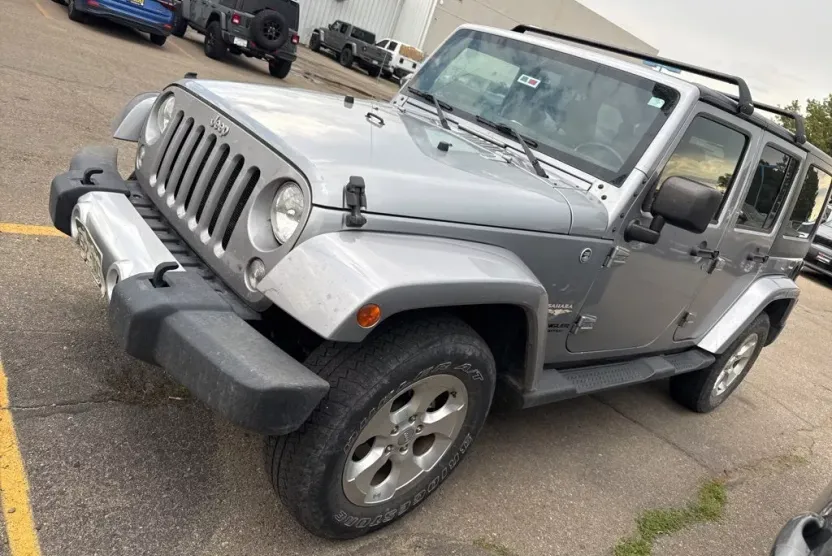 2015 Jeep Wrangler Unlimited Sahara photo 1