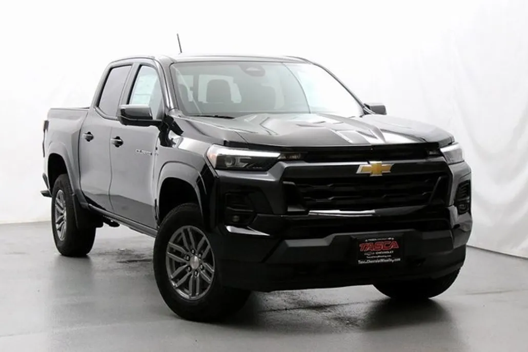 2025 Chevrolet Colorado Work Truck LT photo 1