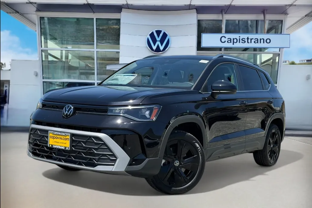 2025 Volkswagen Taos SE photo 1