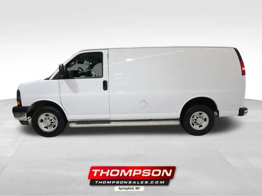 2024 Chevrolet Express Cargo 2500 photo 1