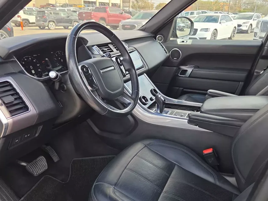 2019 Land Rover Range Rover Sport HSE photo 1