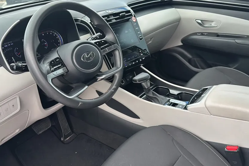 2024 Hyundai Tucson SEL photo 1