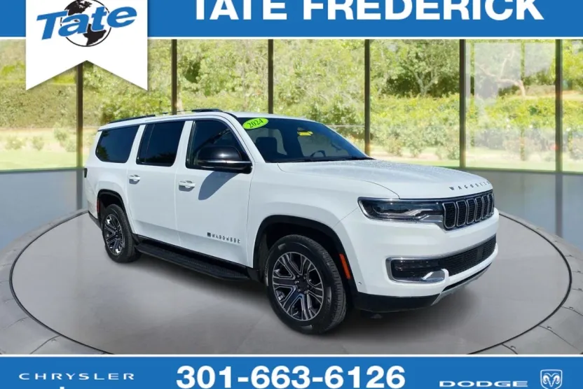 2024 Jeep Wagoneer L Series II photo 1