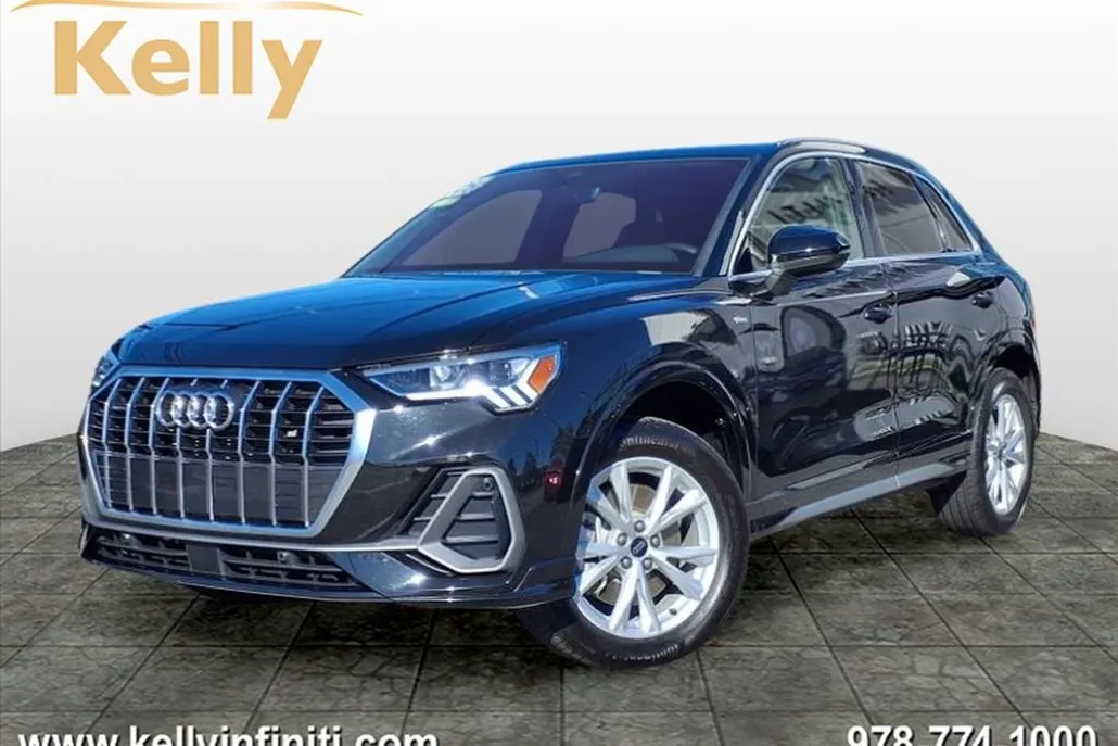 2025 Audi Q3 S line Premium photo 1