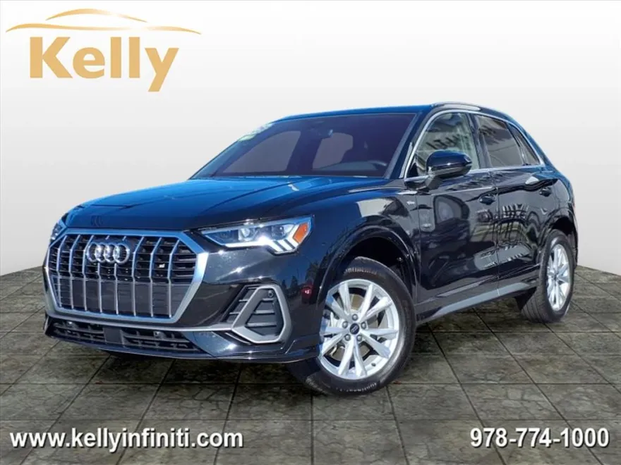 2025 Audi Q3 S line Premium photo 1