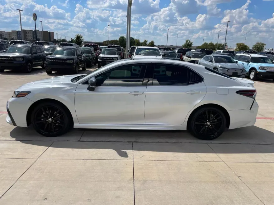 2022 Toyota Camry XSE photo 1