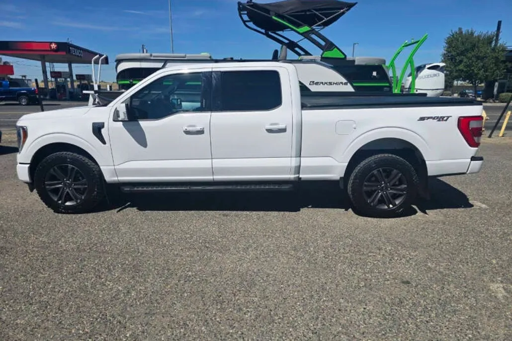 2021 Ford F-150 Lariat photo 1