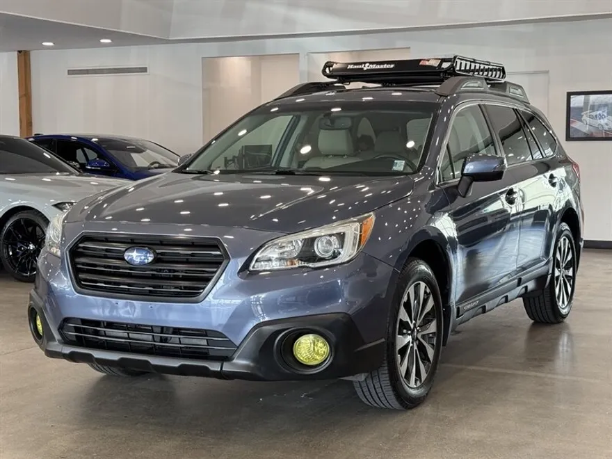 2015 Subaru Outback 3.6R Limited photo 1