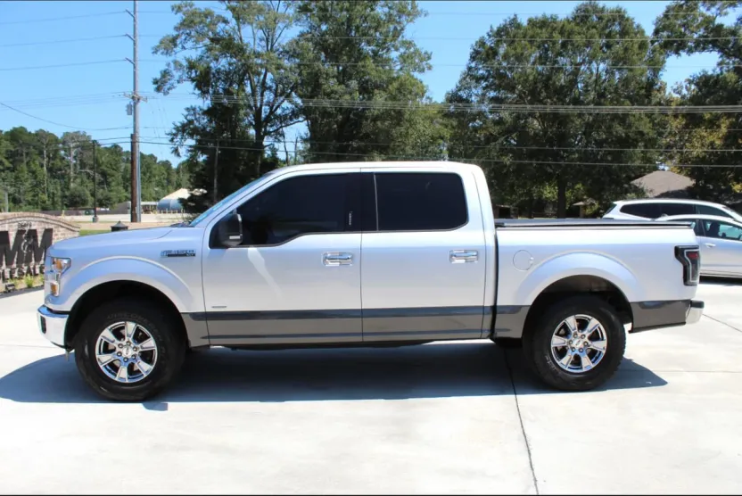 2015 Ford F-150 XLT photo 1