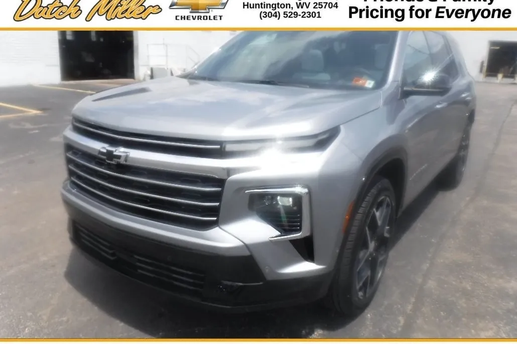 2025 Chevrolet Traverse High Country photo 1
