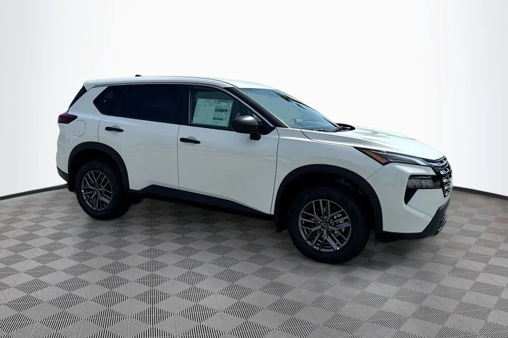 2026 Nissan Rogue S photo 1