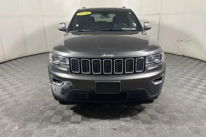 2018 Jeep Grand Cherokee Laredo E photo 1