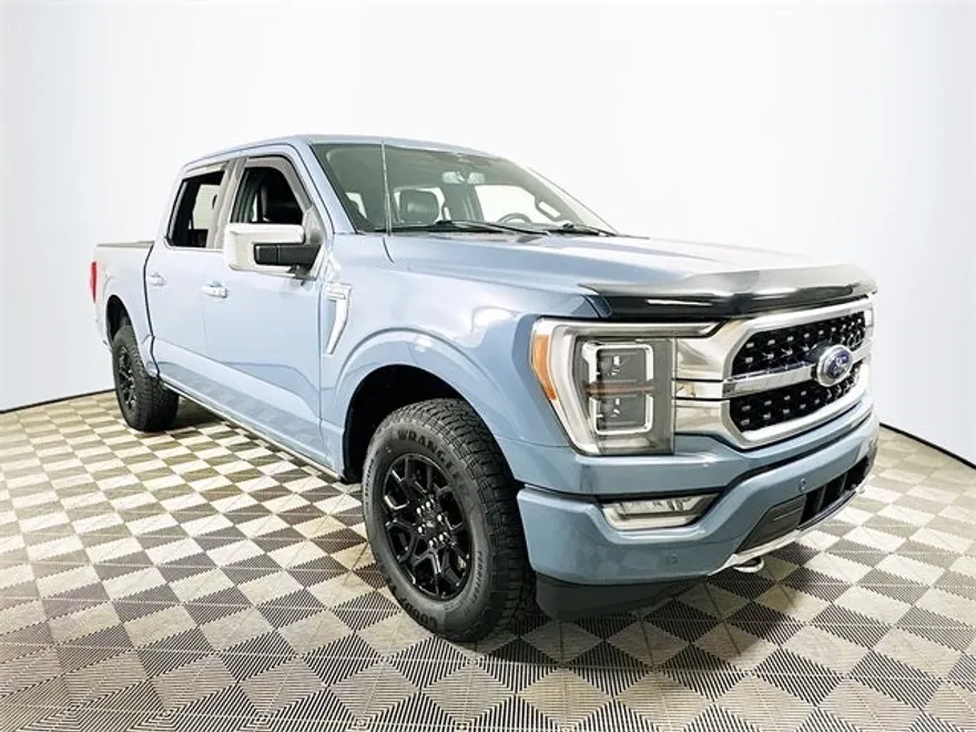 2023 Ford F-150 Platinum photo 1