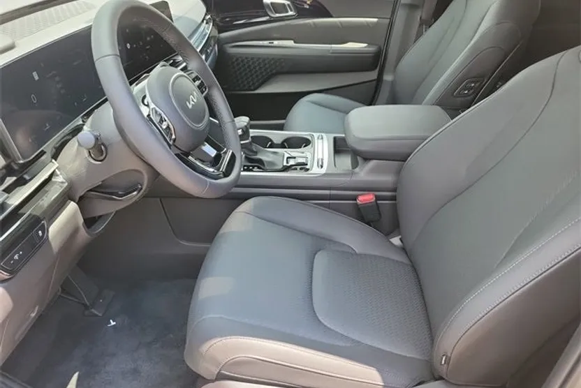 2026 Kia Carnival SX Prestige photo 1