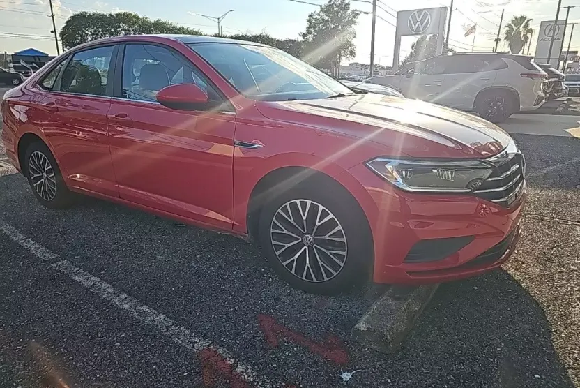 2019 Volkswagen Jetta SEL photo 1