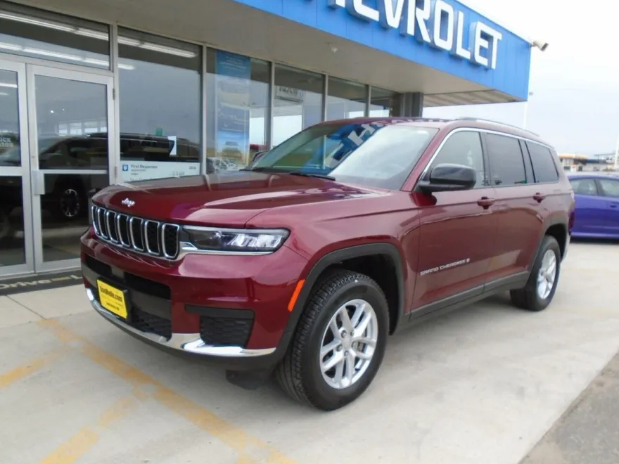 2021 Jeep Grand Cherokee L photo 2