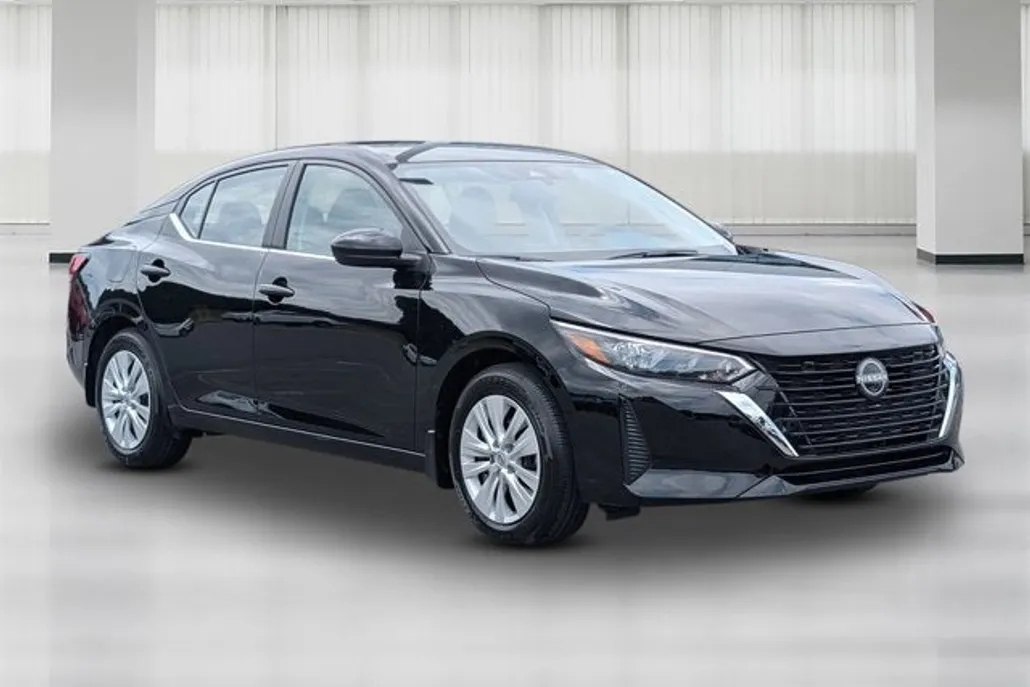 2025 Nissan Sentra S photo 1