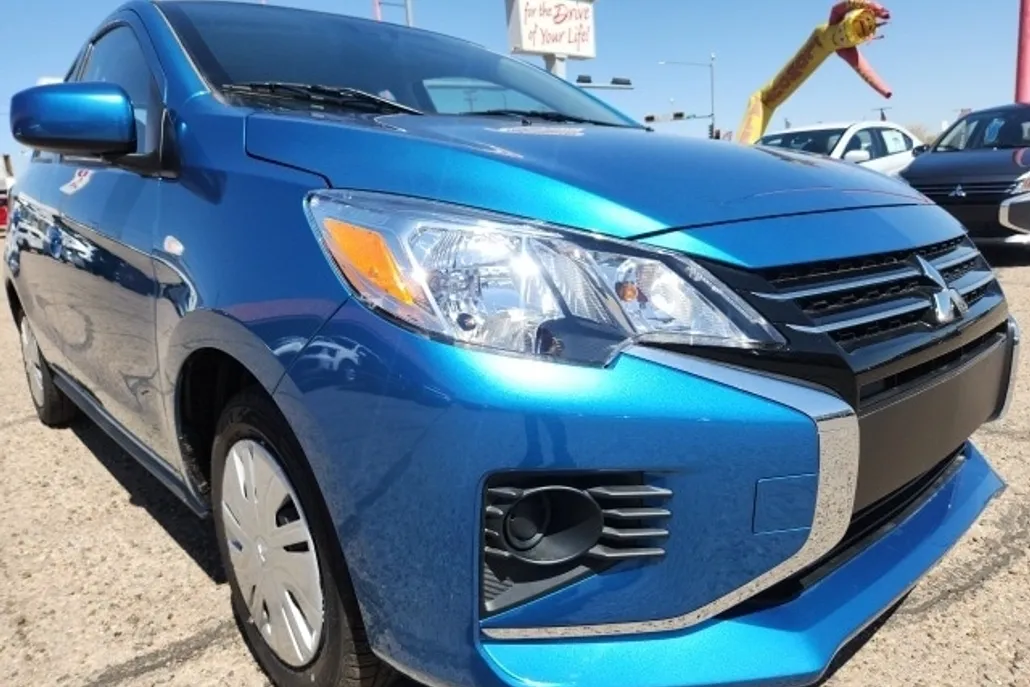 2024 Mitsubishi Mirage ES photo 1