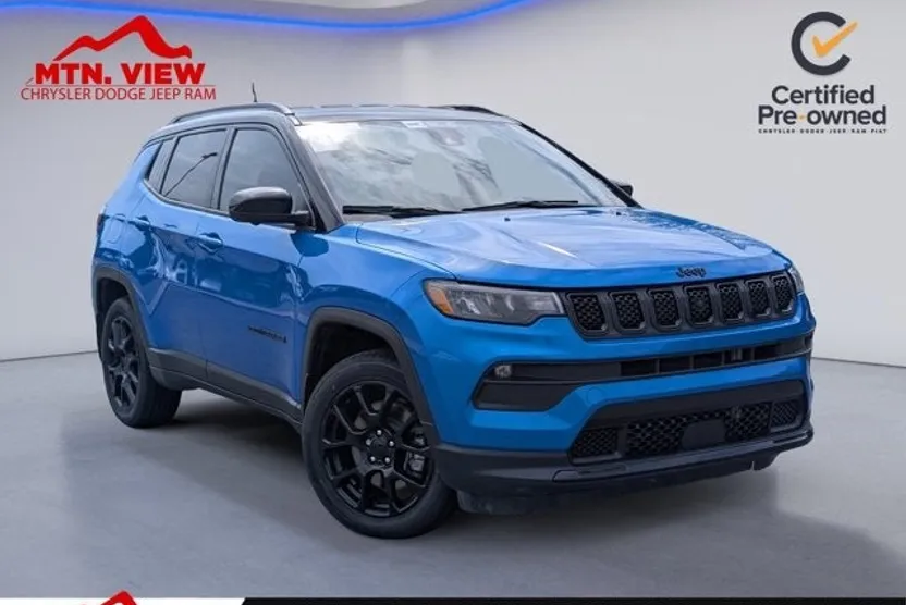 2023 Jeep Compass North Edition Latitude photo 1