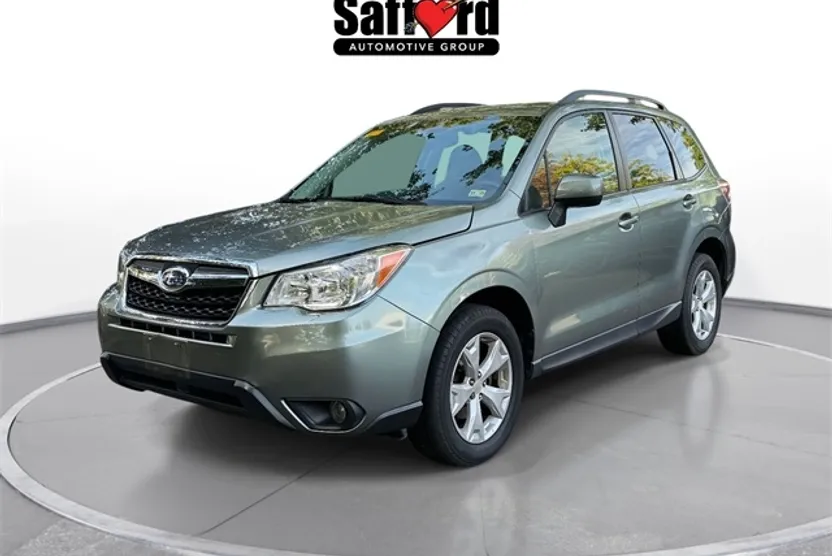 2016 Subaru Forester 2.5i Premium photo 1
