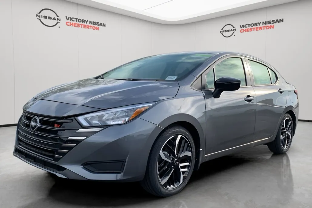 2025 Nissan Versa SR photo 1