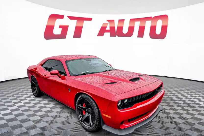 2016 Dodge Challenger SRT8 Hellcat photo 1