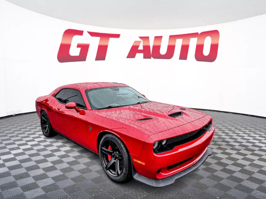 2016 Dodge Challenger SRT8 Hellcat photo 1