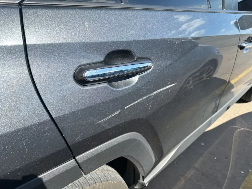 2020 Toyota RAV4 Limited photo 1
