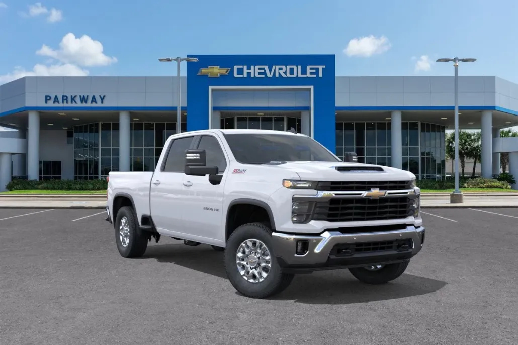 2025 Chevrolet Silverado 2500HD LT photo 1