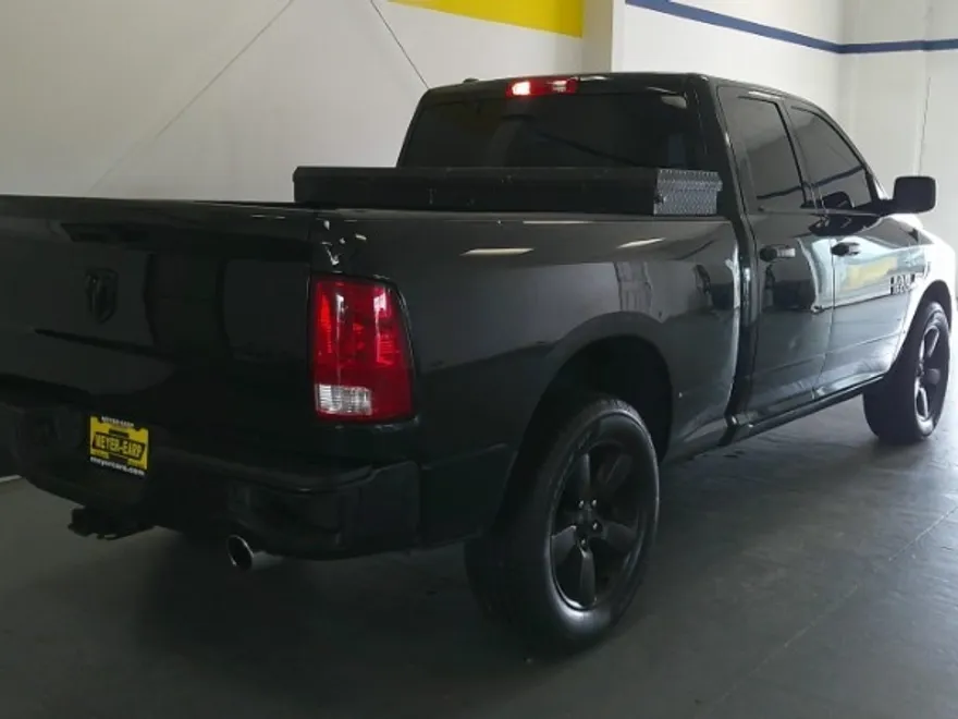 2018 Ram 1500 Express Tradesman photo 1
