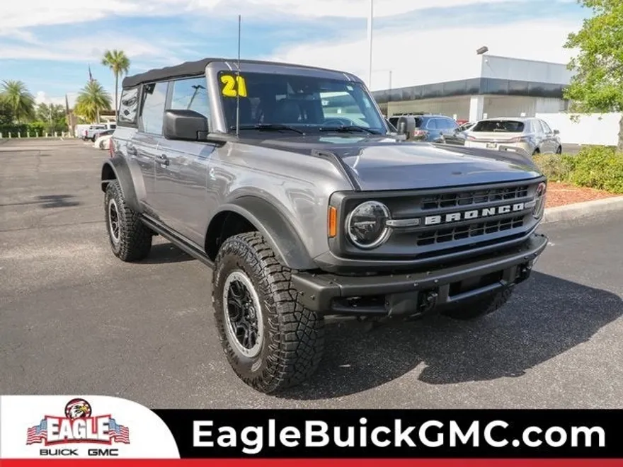 2021 Ford Bronco Base photo 1
