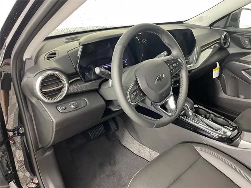 2026 Chevrolet Trax ACTIV photo 1
