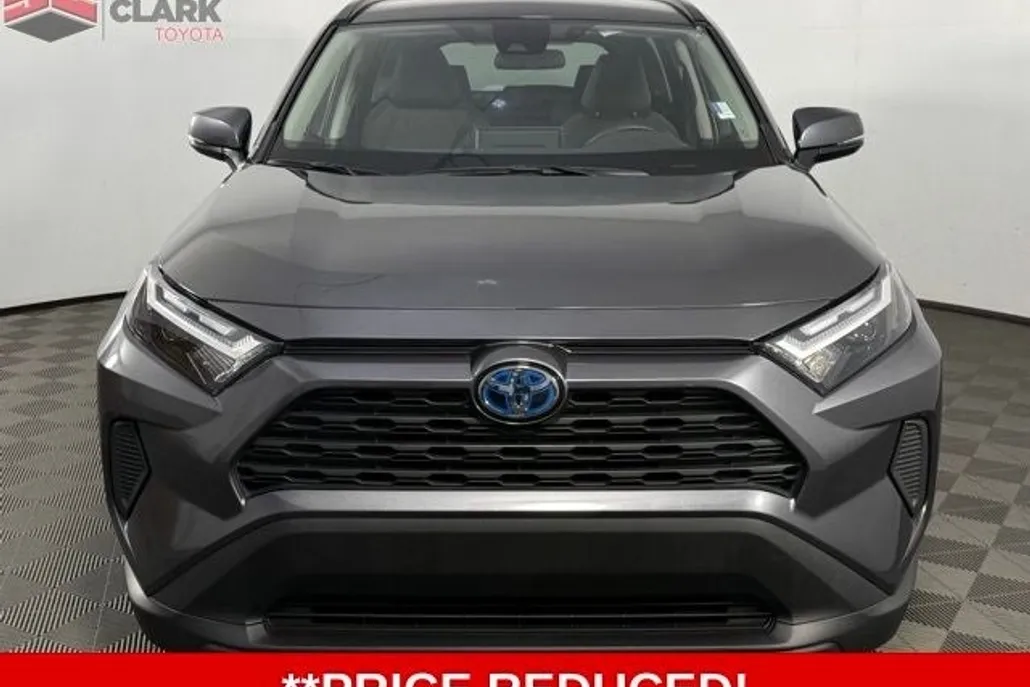 2024 Toyota RAV4 Hybrid XLE Sport photo 1