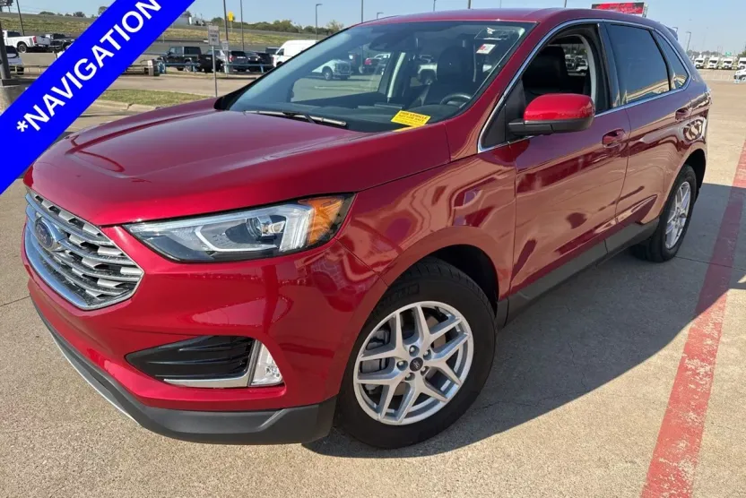 2022 Ford Edge SEL photo 1